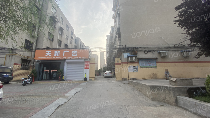 乔楼乡政府家属院外景图