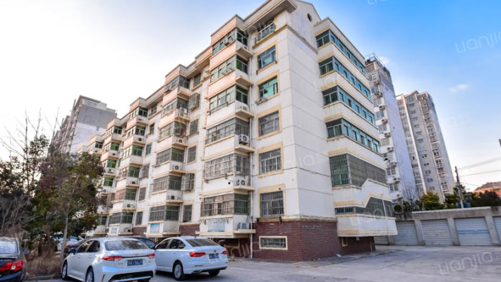 农电站宿舍外景图