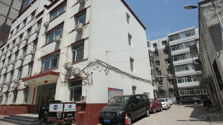 安装公司宿舍外景图