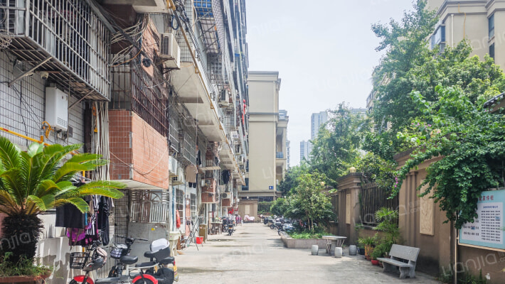 梧田食品宿舍外景图