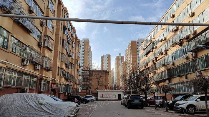 方北国税宿舍外景图