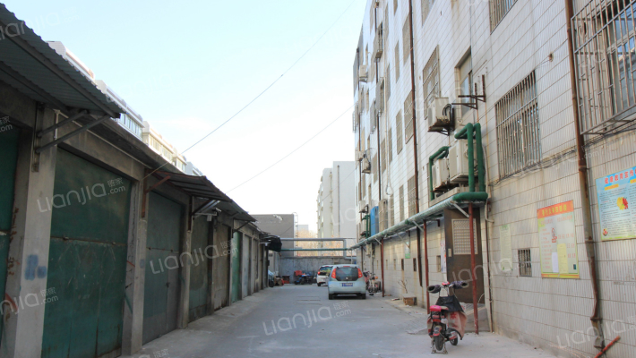 四建公司宿舍外景图