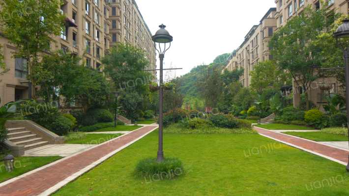 协信春山台外景图