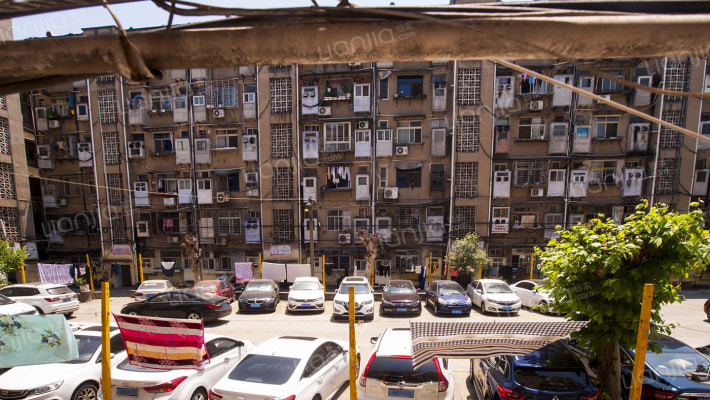 前进路铁路巷公交家属院外景图