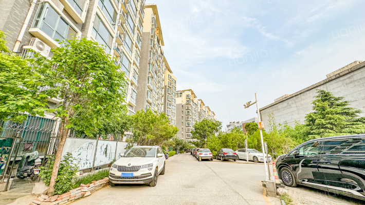 东岳世家外景图