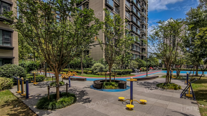 溪上云峰府外景图