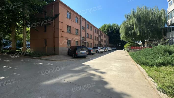 中国地质调查局勘查研究所家属院外景图