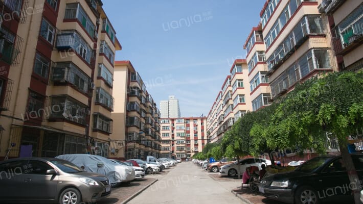 前进路6号院外景图