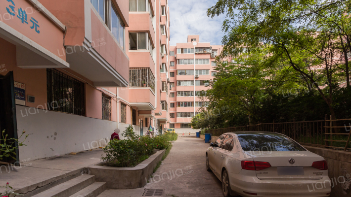 甘南花园东区外景图