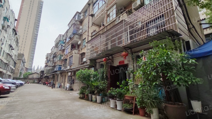 中建三局钢结构宿舍楼外景图