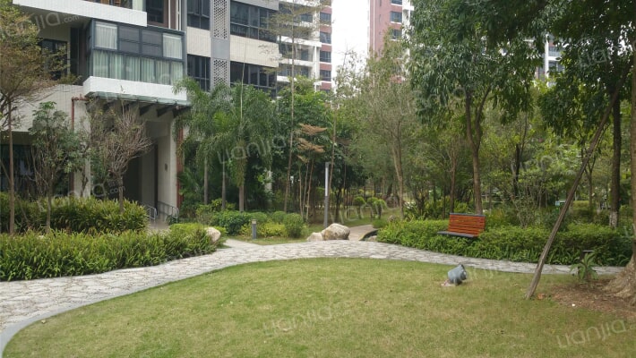 招商花园城一期外景图