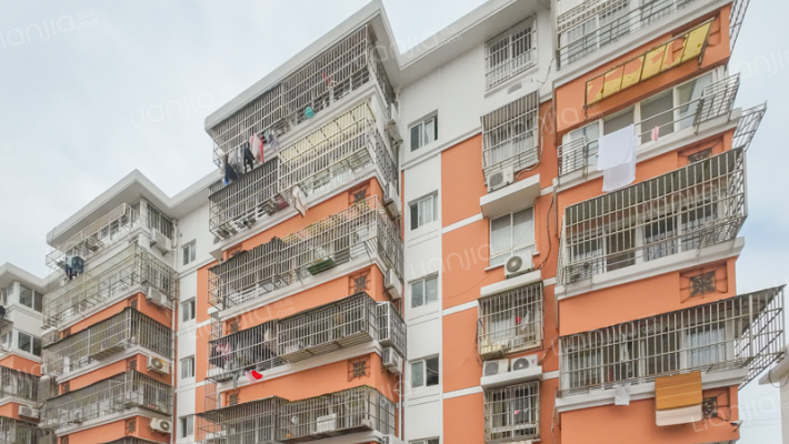 东南花苑外景图