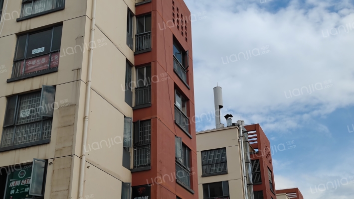 商贸城精品区外景图