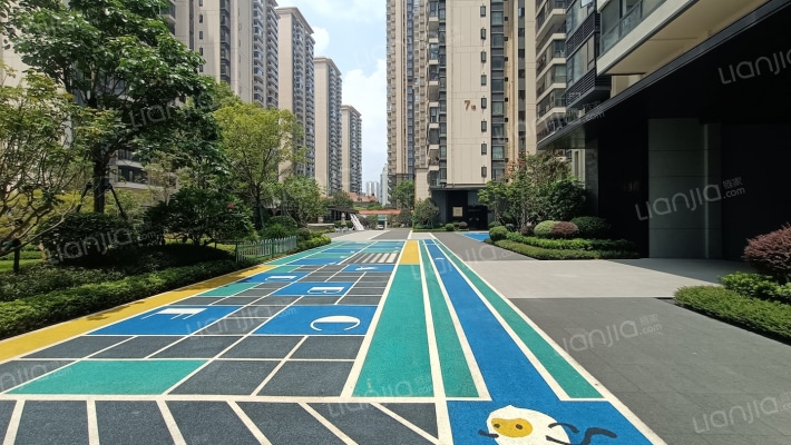 万科翡翠中央外景图