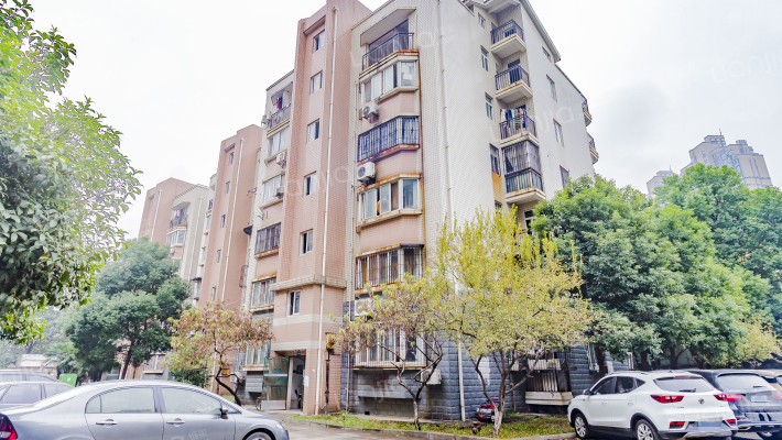 新屋熊小区外景图