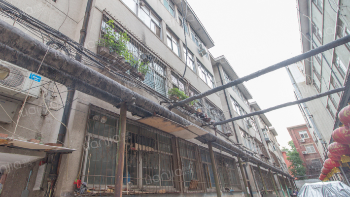 交通路公路局外景图