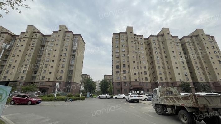 七里铺小区外景图