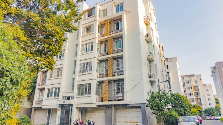 古城新境外景图