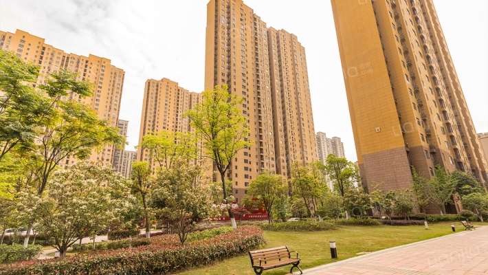 光谷航天城外景图