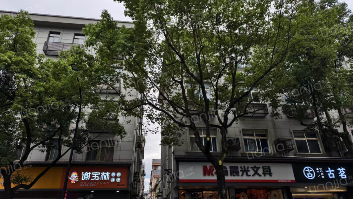 新民里外景图