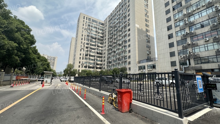 金银潭现代企业城外景图