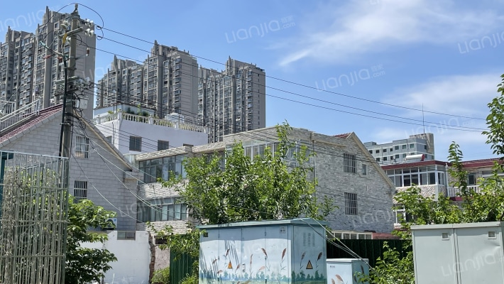 鞋塑公司宿舍外景图