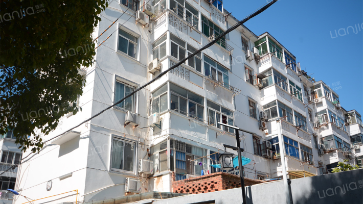 新民新村（四排楼）外景图