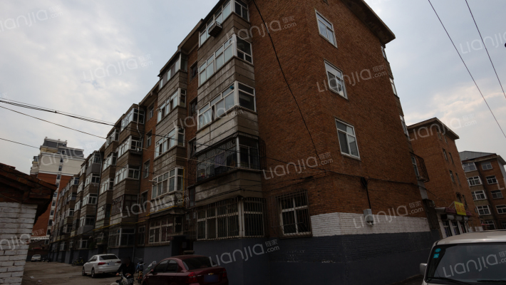 水泥厂家属小区外景图