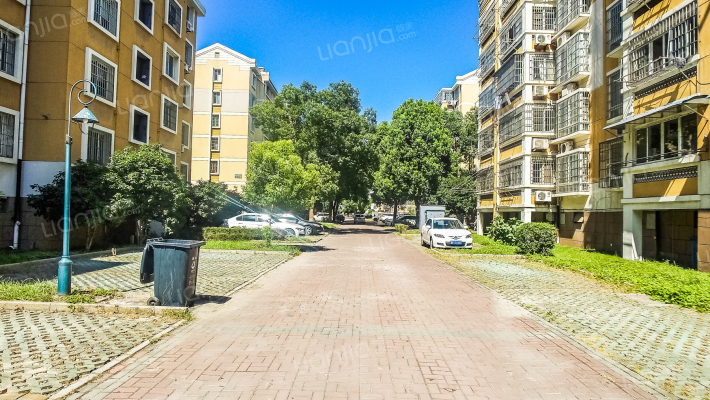 阳光小区西区外景图