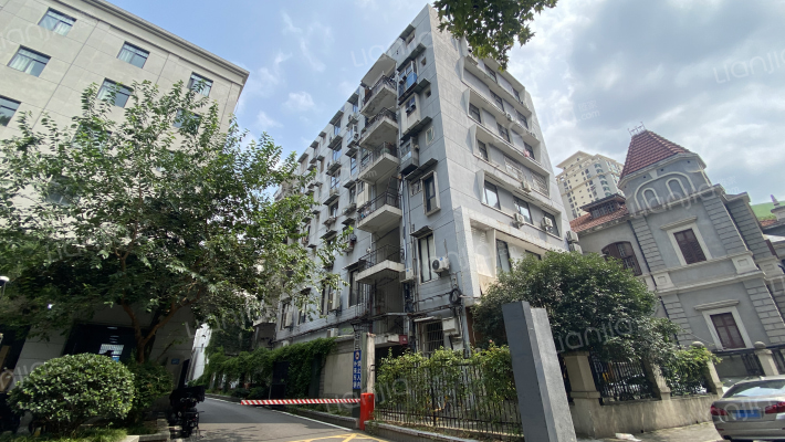 洞庭街82号外景图