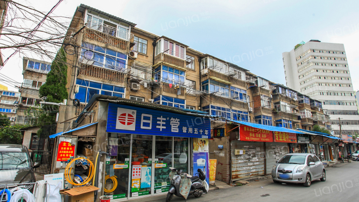 起凤桥西巷16号院外景图