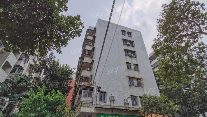 玉泉街20号外景图