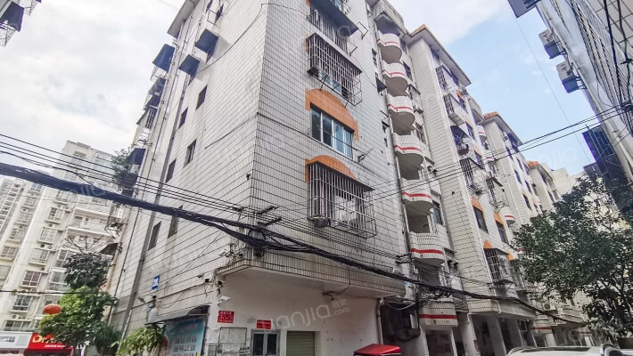 怡和园小区外景图