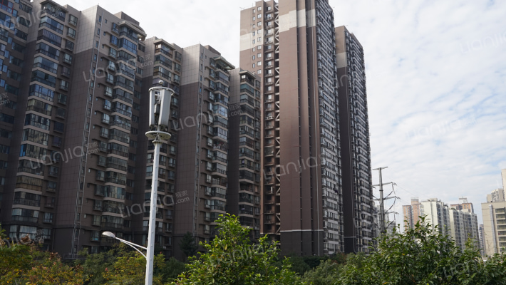 湖南建工集团大院外景图