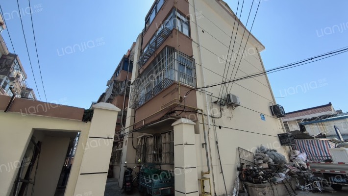 人民商场宿舍外景图