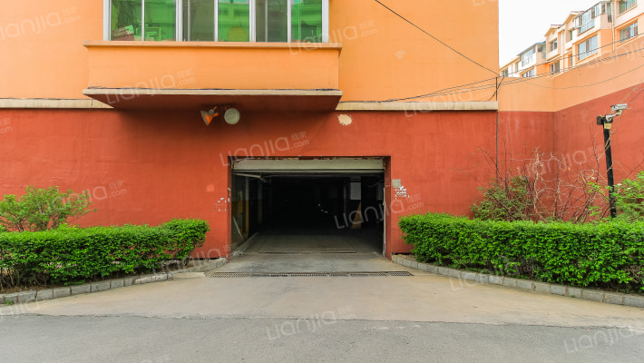 晨光花园外景图