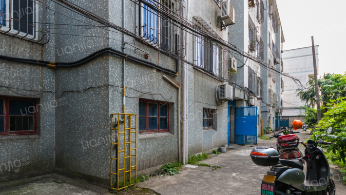 市委党校宿舍外景图