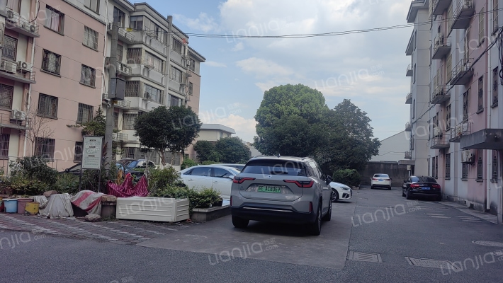 科林公寓外景图