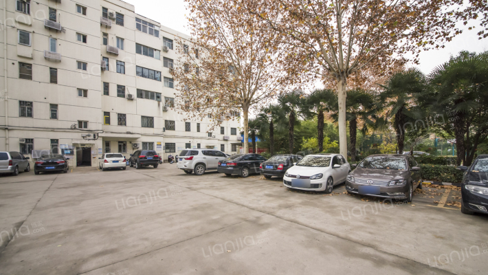 接待办家属院外景图