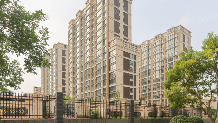 龙景逸墅外景图