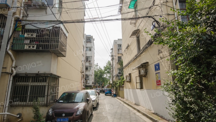 热河南路五段小区外景图