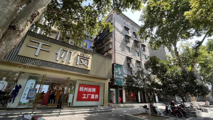 电影公司小区外景图