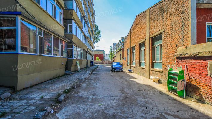 团校家属楼外景图