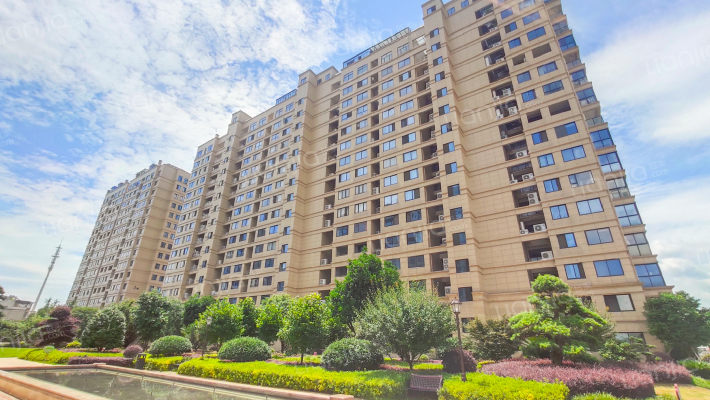 万鸿名城外景图