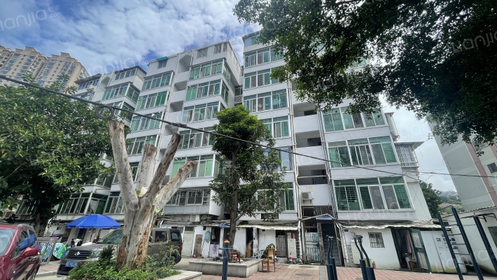 金榜南三里外景图