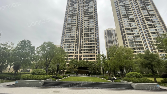 依云水岸外景图