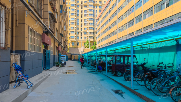 西安市公交二公司104家属院外景图