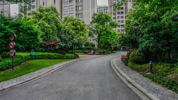 置地华庭外景图