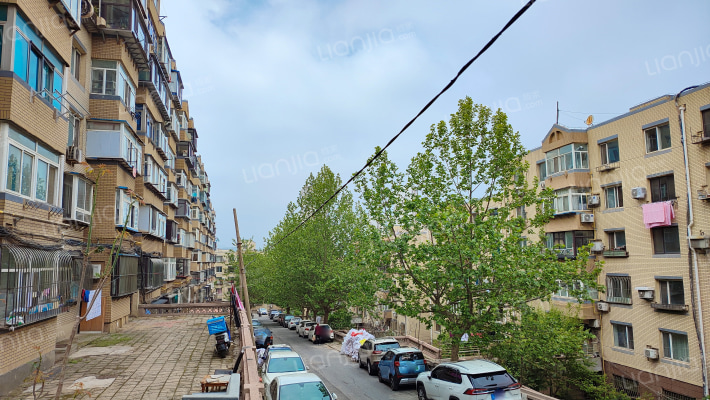 马栏小学南外景图