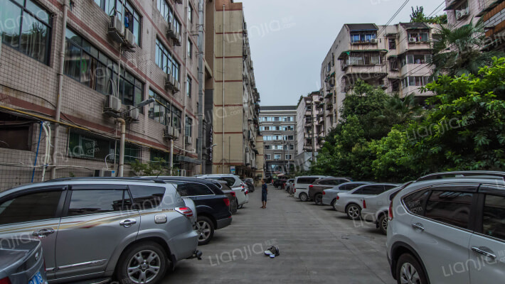 蓉城综合楼外景图